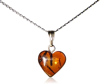 Hjärthalsband med baltisk bärnsten – Äkta fossil bärnsten i sterlingsilver