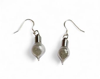 Pendientes de polvo lunar – Pendientes de cristal con auténtico polvo lunar – Joyería espacial – Regalo de astronomía lunar – Joyería celestial