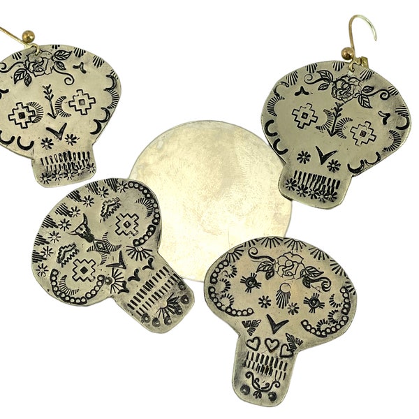 Nickel Silver Disc 1 1/2 “, Skull Jewelry Making, Day Of The Dead Jewelry Making, Halloween Skull Charms, 5 Pack 24 Gauge Stamping Blanks