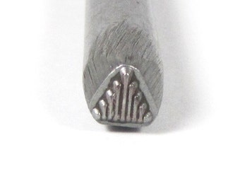 Native American design 22 Metal Stamp, 5.5 x 5mm, Southwest Jewelry Stamp, Old Pawn Steel Stamp, Triangle Tribal Symbol, Navajo Style Stamp