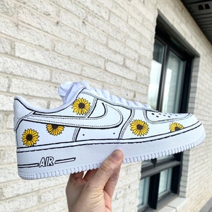 Custom Cartoon Flower Sneakers - Hand-Painted Personalized Shoes, Unique Art-Inspired Footwear
