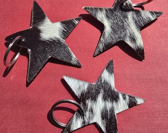 2 Piece Star Shaped Keychain - Genuine Cowhide Leather Key Ring - Handmade Rustic Leather Accessory - Unique Country Gift for Men & Women