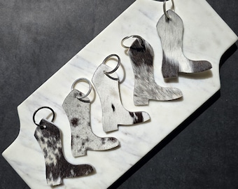 Porte-clés pour bottines en cuir de vachette véritable 2 pièces - Porte-clés pour bottines de cowboy western fait main - Clé de botte en cuir rustique - Cadeau unique pour homme et femme