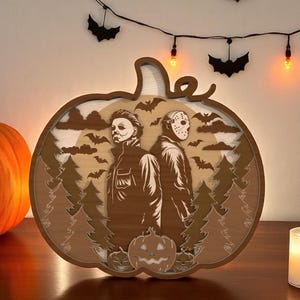 Letrero de Halloween con calabazas y murciélagos / Escena de máscara de terror multicapa / Decoración de pared de murciélago de bosque espeluznante / Regalo de película espeluznante para fanáticos de Halloween