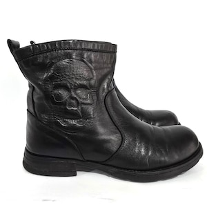Italian leather ankle boots size 36 EU / US 6 / UK 4  , black skull-embrossed ankle boots, distress brogie boots, grunge boots, ddp included