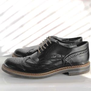 Zapatos Oxford vintage italianos de piel negra, talla 40, con puntera de ala y suela de comando con cordones para hombre.