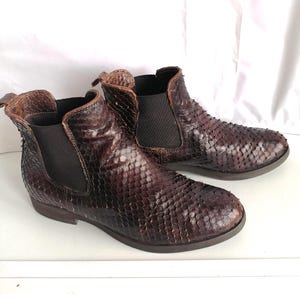 Vintage Brown Chelsea Leather ankle boots Size 39 EU/UK 6 /US 7.5 ,snake leather boots,slip on ankle boots, almond toe ,