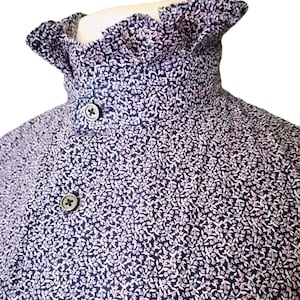 Vintage ruffle collar blouse, gray/purple striped button down blouse , Simple office outfit 80s style ,victorian collar top M-L Blue/pink floral