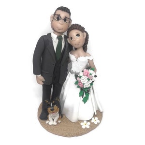 Custom wedding cake topper, Bride and groom with pet cake topper, personalized cake topper, Mr and Mrs cake topper,  DEPOSIT ONLY