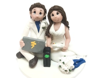 Custom cake topper, Gamer's wedding cake topper, Bride and Groom cake topper, Mr and Mrs cake topper, personalized cake topper DEPOSIT ONLY