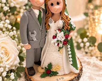 Personalized Polymer Clay Wedding Cake Topper, Bride and Groom Figurines