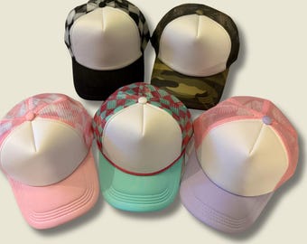 Gorras de camionero en blanco para sublimación y barra de gorras / Gorras snapback de malla / Materiales para hacer gorras personalizadas / Gorra de camionero a cuadros