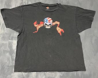 Camiseta masculina vintage com estampa de caveira e bandeira, tamanho 3XL, preta, inspirada na Harley Davidson dos anos 2000.