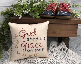 God Shed His Grace On Thee, Americana Country Decor, Rustic Farmhouse, 4th of July, Summer Birthdays, Red White Blue USA