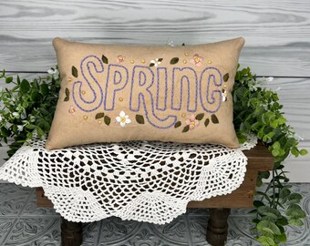 Spring Daisy Pillow, Gift for Gardener, For Mom, Mother's Day Gift, Spring Decor