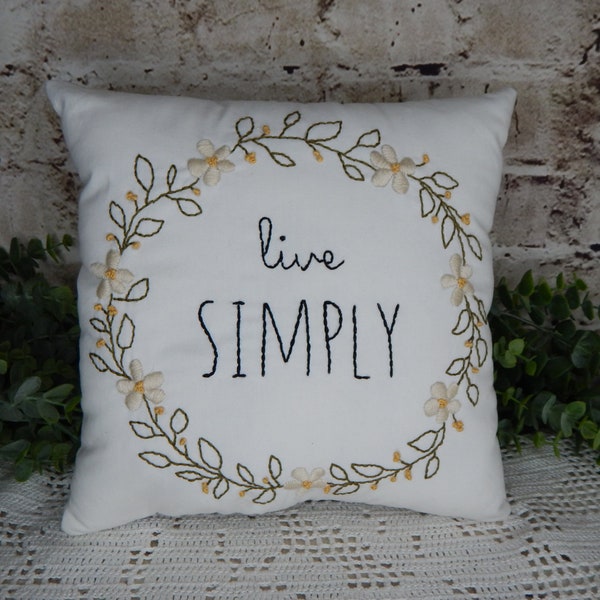 Live Simply Pillow, Pillow For Spring Summer Tiered Tray Decor, Farmhouse Pillows, Entryway Bench Decor, Shelf Decorations For Living Room