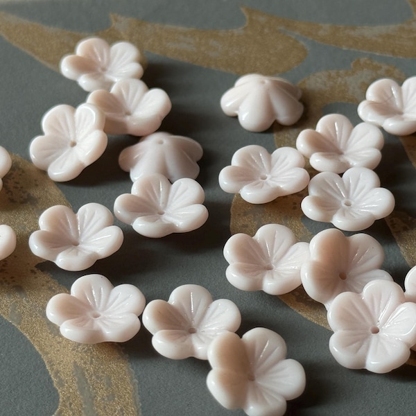 Vintage Glass West German Pale Pink Floral Flower Posy Glass Beads (2 sizes to choose)(see description)