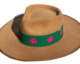 Smiley Face Hat Elastics 'Hatlastics' head ban for brim hats, colorful Y2k green and pink colored hat band