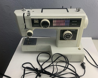 Vintage JC Penney Model 6912 Free Arm Sewing Machine