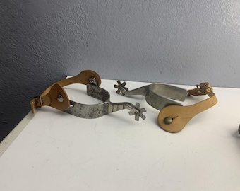 Bob Blackwood BB Angled Spurs w Decorative Brass Inlay on Shank & Leather Straps