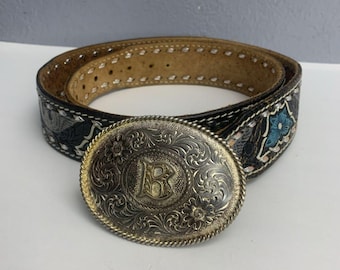Hebilla con inicial B de plata de Montana Silversmiths y cinturón Mallory Eagle, talla 38.