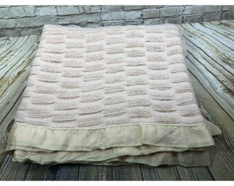 Vintage 80er Jahre Waffeldecke, Satinborte, Pfirsich (84x41)