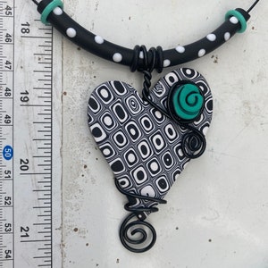 Black and white polymer clay wire wrapped heart image 3