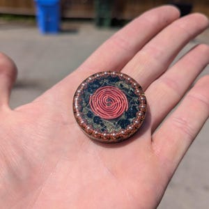 Root Chakra Pocket Orgonite Puck