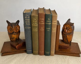 Juego de sujetalibros de madera tallada a mano con forma de búho, estilo rústico, para decoración de biblioteca (par asimétrico).