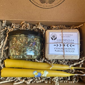 Coffret cadeau soins personnels - Tisane + Savon + Bougies de cire d'abeille