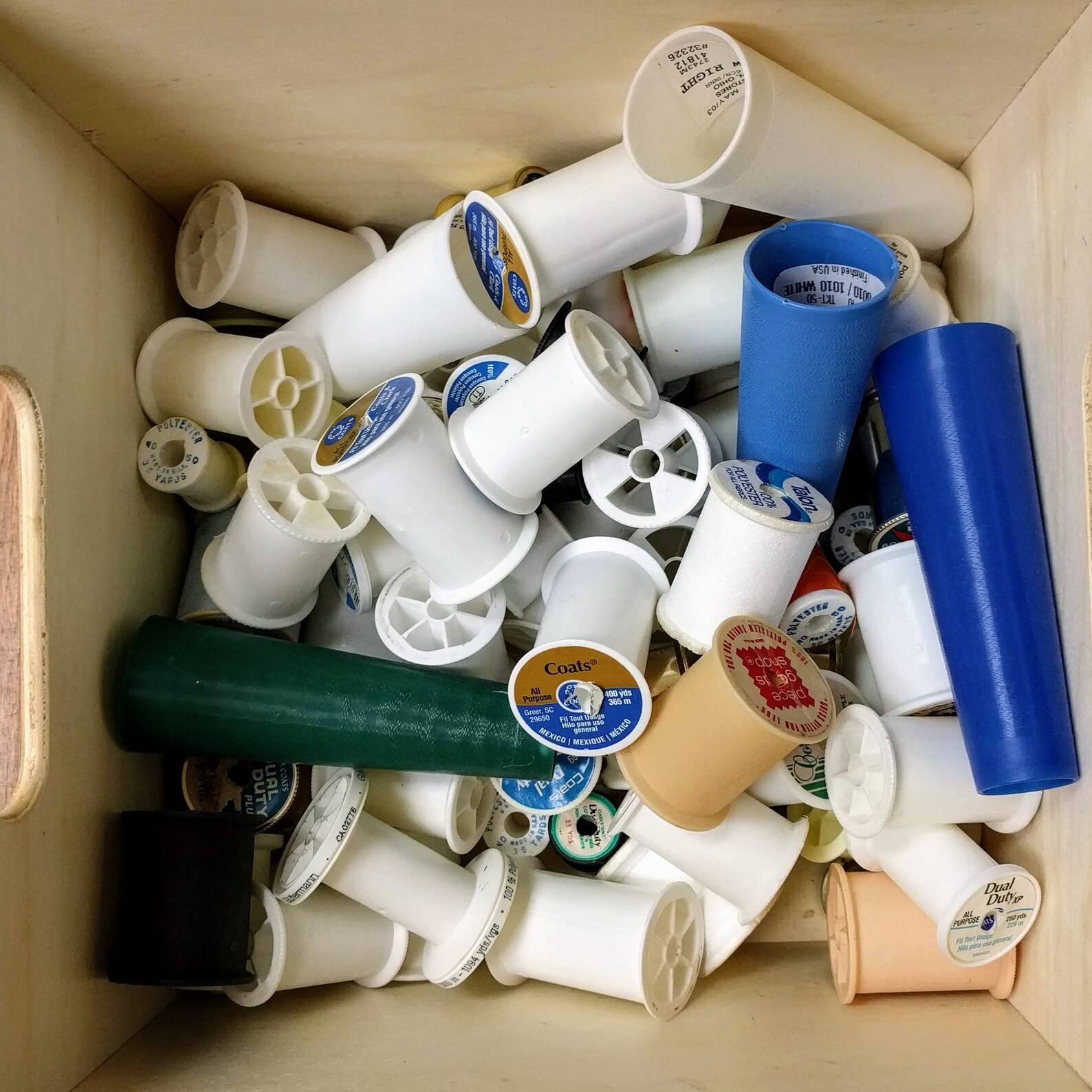 Empty Plastic Sewing Thread Spools Lot of 92 spools Use Etsy