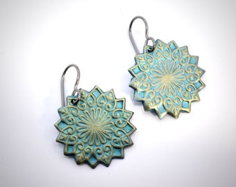 Stylized Star Vintage Button Green & Gold Titanium Earrings