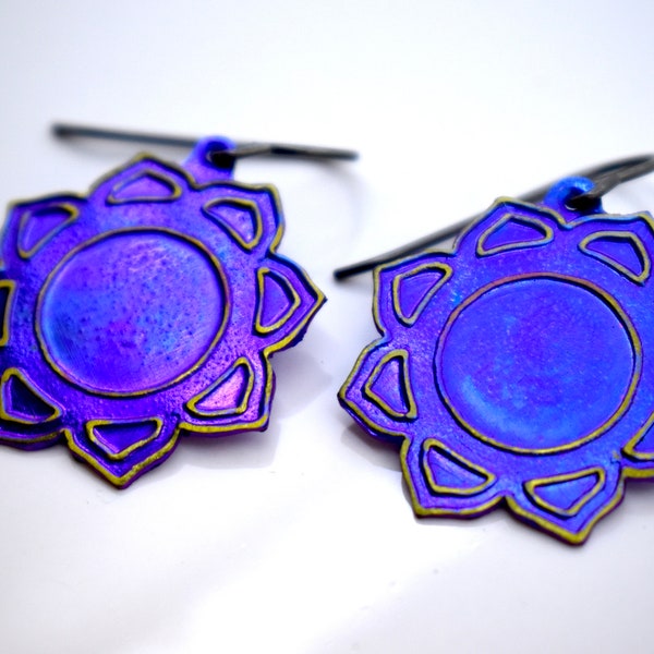 Hand Made Niobium Bright Blue/Violet & Gold  Stylized Lotus Art Jewelry Earrings