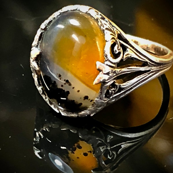 Art Jewelry Classic Sterling Silver Victorian T Shank Fabricated Ring With Hand Cut Montana Agate