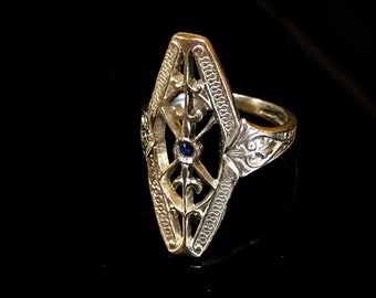 Natuurlijke blauwe saffier Sterling zilveren Art Deco vervaardigde filigraan ring