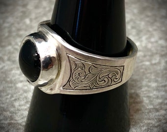 Hand Engraved Art Jewelry Sterling Silver Ring With Black Onyx Cabochon