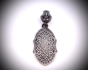 Filagree Stained Glass Garden Pendant In Sterling Silver