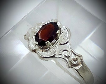 Deep Red Faceted Garnet Sterling Silver Art Nouveau Ring