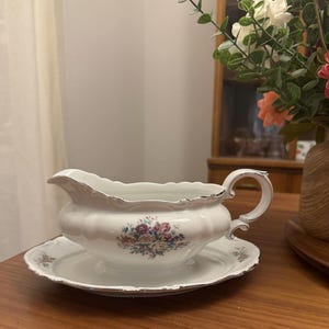 Vintage Crown Bavaria Germany Bouquet Porcelain Ceramic Floral & Silver Trim Gravy Boat Dish with Attached Plate