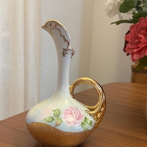 Jarrón de porcelana vintage con forma de florero, rosas rosadas con ribete dorado