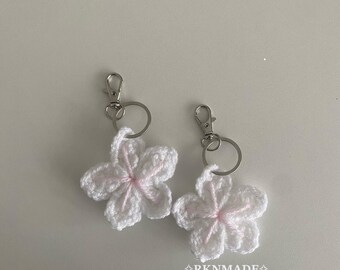 Crochet sakura flower keychain pdf pattern