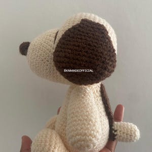 Crochet amigurumi snoopy