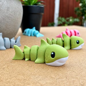 Giocattolo antistress a forma di squalo articolato, giocattolo flessibile da scrivania a forma di animale marino, oggetto sensoriale stampato in 3D