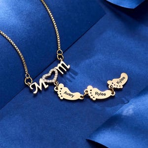 Unique Custom Engraved Name Necklace,Family Feet Mother&#39;s Day Gifts,Personalized Kids Name Pendent, Custom Mothers Necklace,Mothers Day Gift
