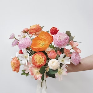 Orange pink red flower bouquet, artificial silk flowers,bright autumn garden bouquet,poppies ranunculus roses wildflower faux bridal florals
