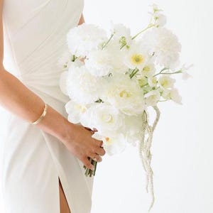 White Textured Artificial Flower Bouquet, Roses Dahlias Orchids Faux Flower Bouquet, Modern Bridal Bouquet, Minimalist Silk Wedding Flowers