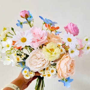 Pastel Wildflower Bridal Bouquet, Silk Wedding Flowers, Light Colorful Garden Bouquet, Fairy Inspired Whimsical Artificial Wildflower Bunch
