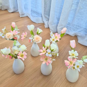 Loose Flower Stems for Bud Vases, Colourful Whimsical Wildflower Mix, Artificial Silk Flowers for Table Decor, Assorted Mix of Faux Florals