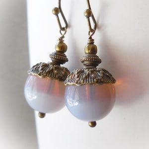 Purple Acorn Earrings, Pale Lilac Lavender Acorn Drop Earrings, nature inspired fall jewelry dangle earrings forest oak trees brass bronze