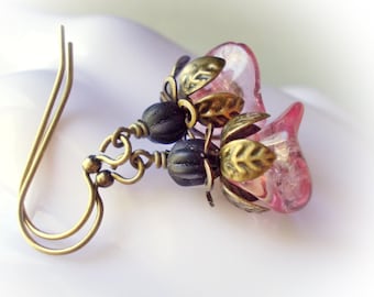 Bloemoorbellen roze bloemoorbellen Vintage bronsstijl antiek messing Rose Bud roze bloemoorbellen sieraden voor vrouwen Moederdagcadeau